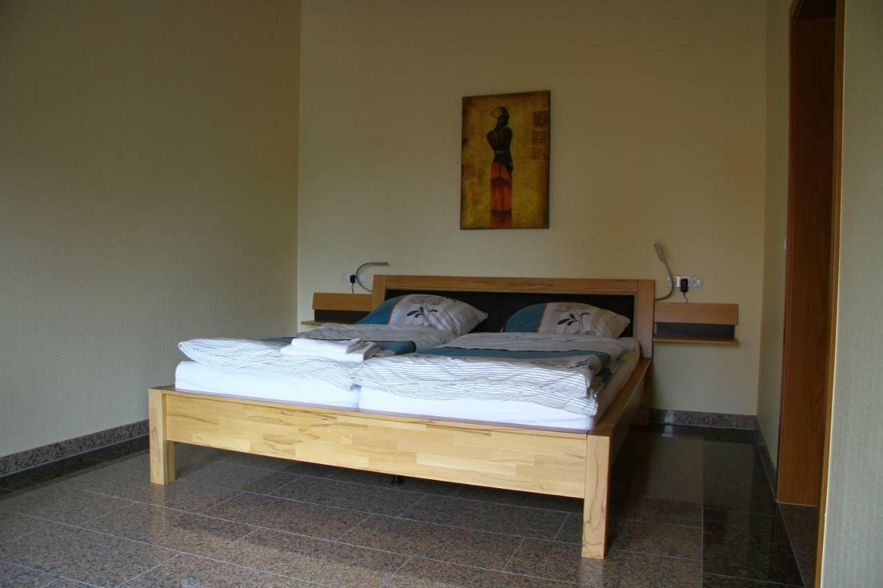 Bistro Im Ring Bed and Breakfast Quiddelbach Buitenkant foto