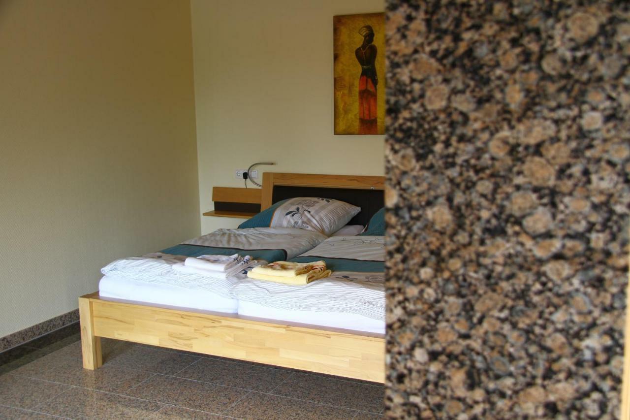 Bistro Im Ring Bed and Breakfast Quiddelbach Buitenkant foto