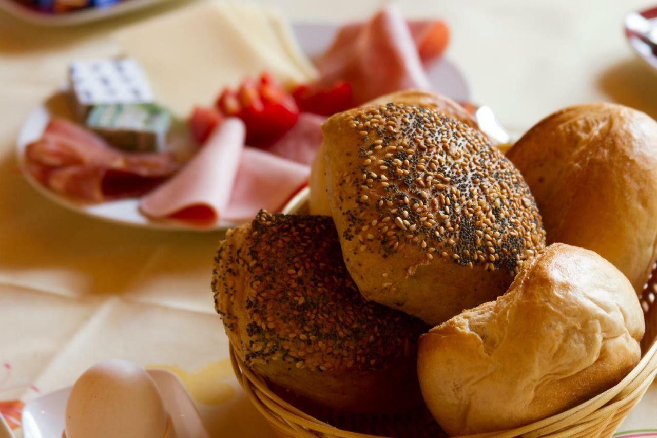 Bistro Im Ring Bed and Breakfast Quiddelbach Buitenkant foto
