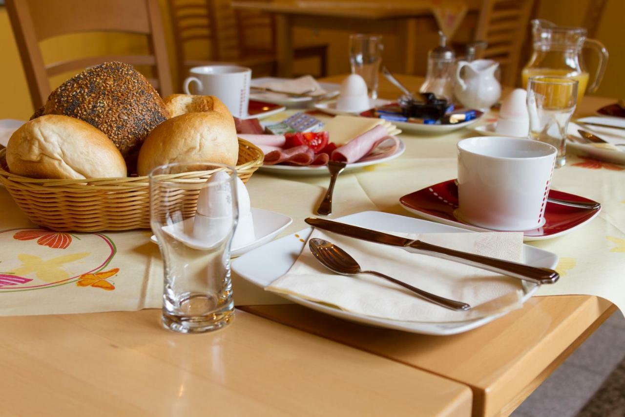 Bistro Im Ring Bed and Breakfast Quiddelbach Buitenkant foto